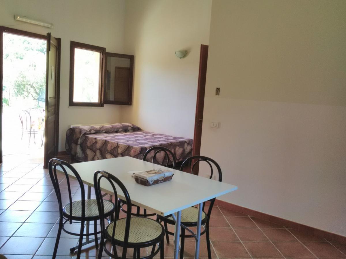 Villaggio Dei Balocchi Castelbuono  Δωμάτιο φωτογραφία